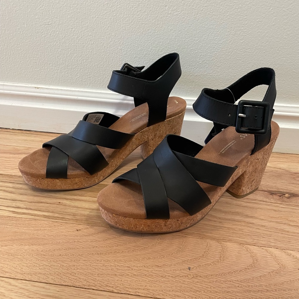TOMS Ava Sandal NWT